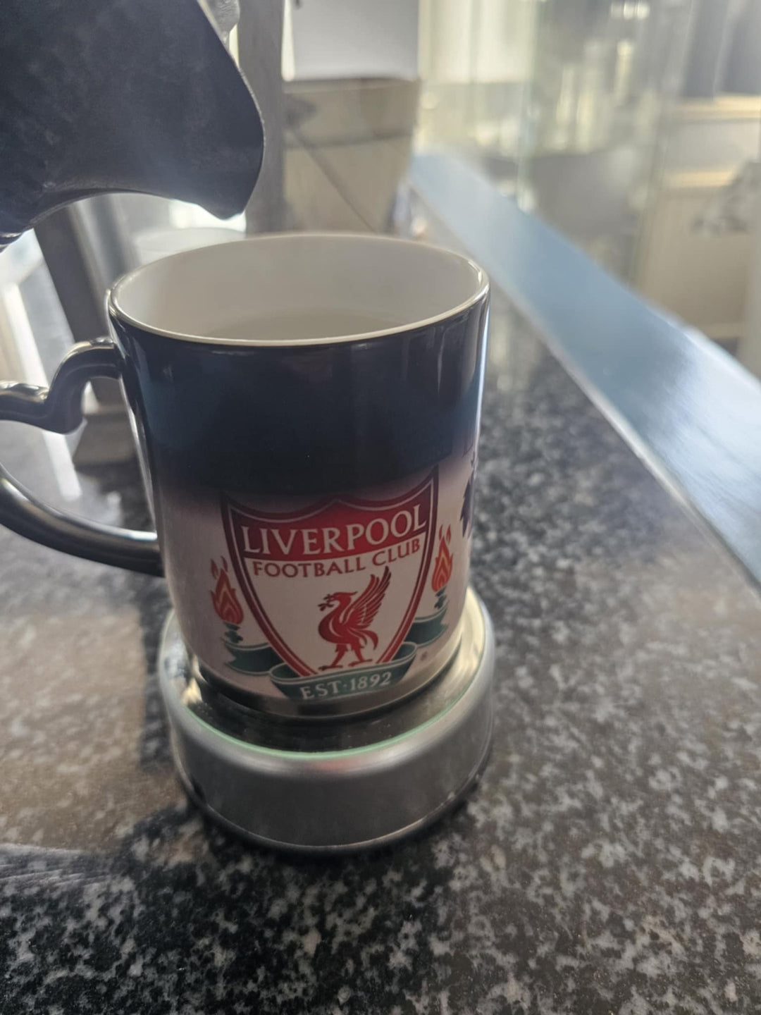 Liverpool FC Tazza Da Viaggio Con Impugnatura In Silicone - 400 Ml, Trasparente Con Coperchio A Vite - Prodotto Ufficiale - 4